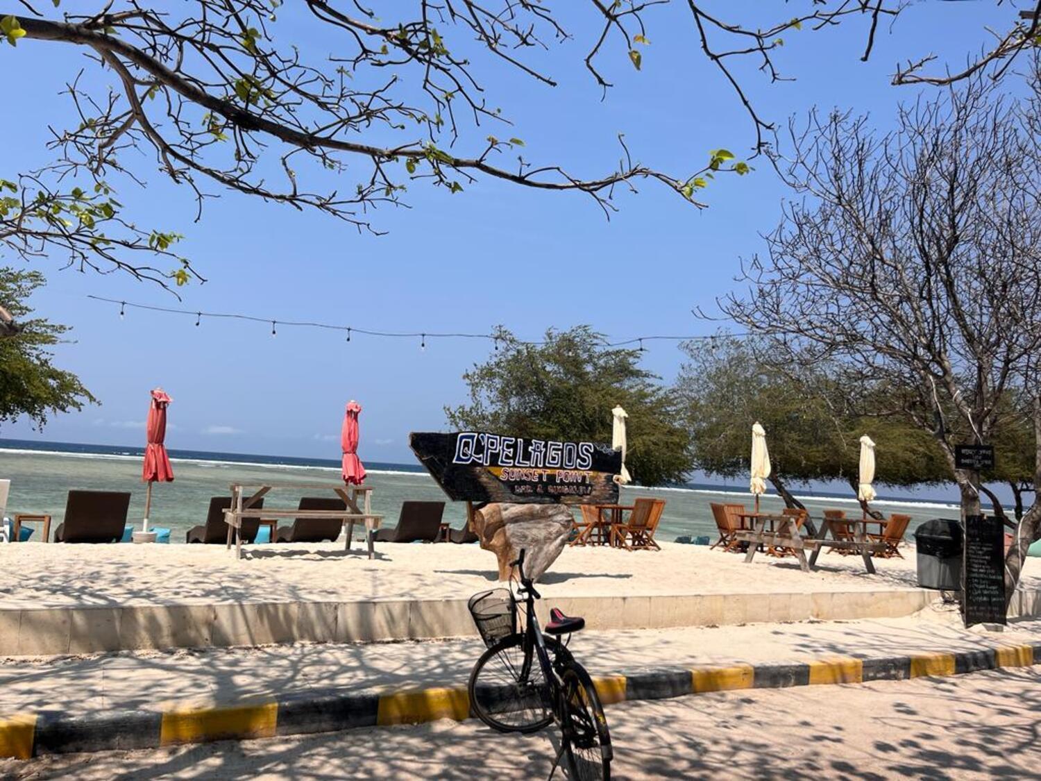 Q'Pelagos Sunset Bungalow Gili Trawangan Buitenkant foto