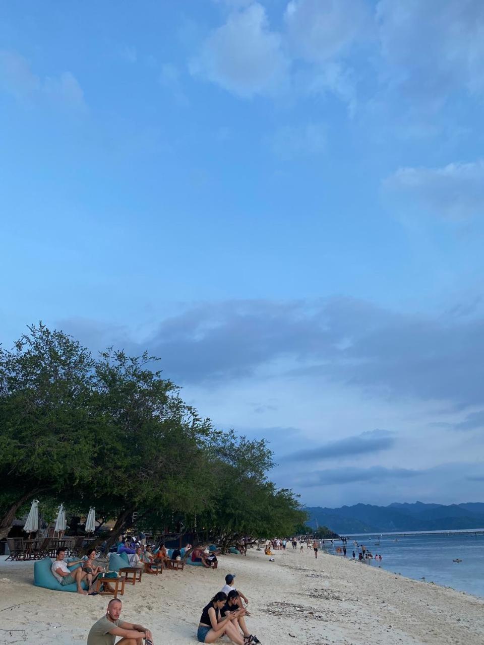 Q'Pelagos Sunset Bungalow Gili Trawangan Buitenkant foto